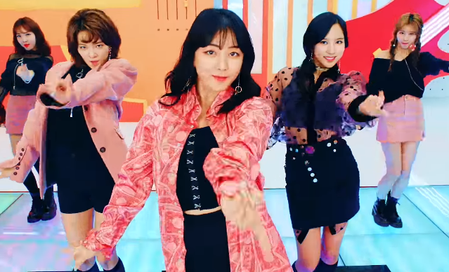 TWICE「One More Time」Music Video